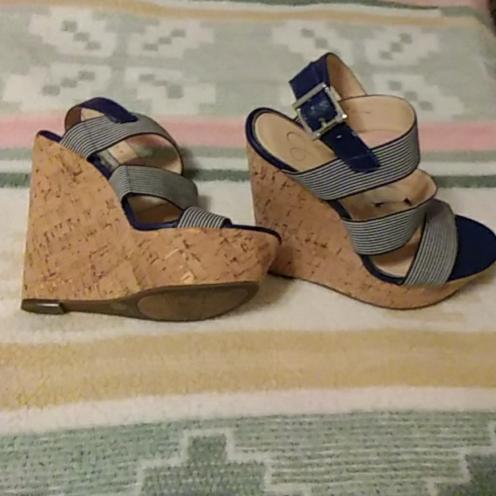 Platform shoes